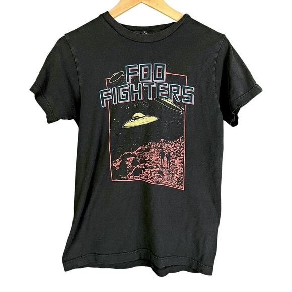 Foo Fighters UFO Flying Saucers 2015 Tour T-Shirt - Size Small - Picture 1 of 3